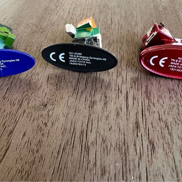 😊3/$30 Minecraft Dungeons Nano Metalfigs set of 3 - Picture 6 of 10